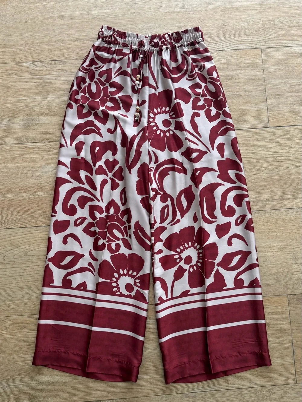 Floral Wide-Leg Two-Piece Set in Burgundy and Cream - Picture 7 of 7